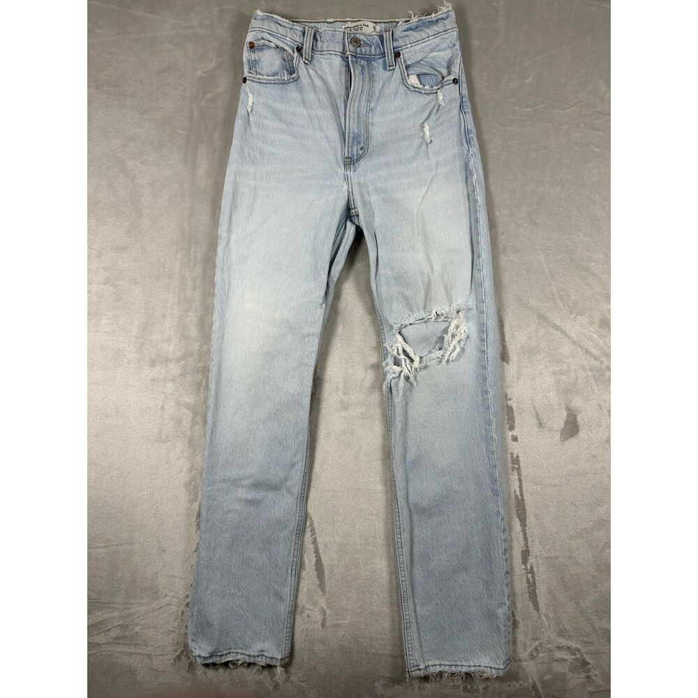 Abercrombie & Fitch "The '90s Straight Ultra High Rise Jean (25)‎